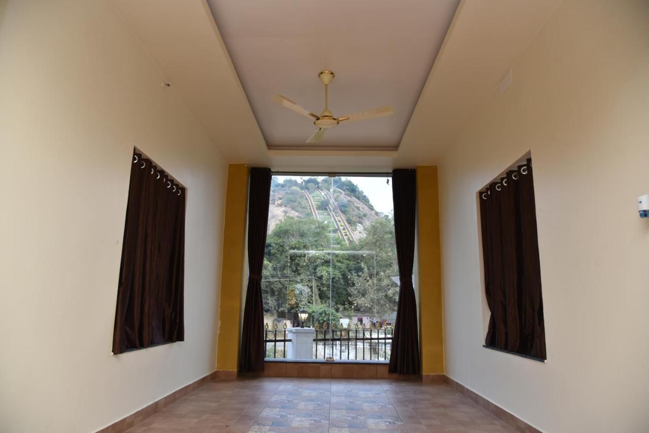 Sree Ganesh Inn Palni Extérieur photo